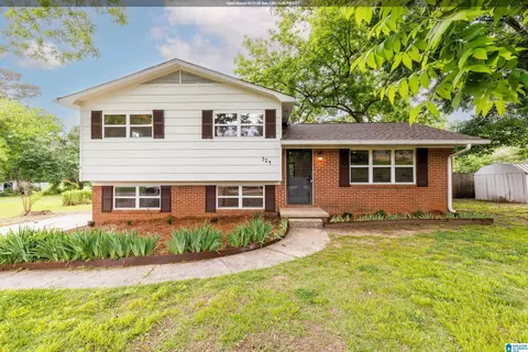 524 Lynn Cir, Mount Olive, AL 35117