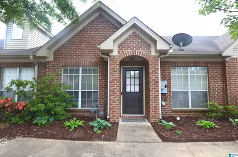 2816 Southwood Ln, Bessemer, AL 35022