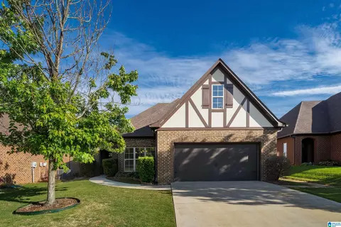 5905 Longview Ln, Trussville, AL 35173