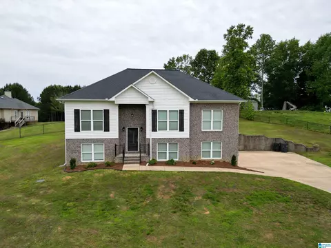 901 Ginger Ln, Odenville, AL 35120