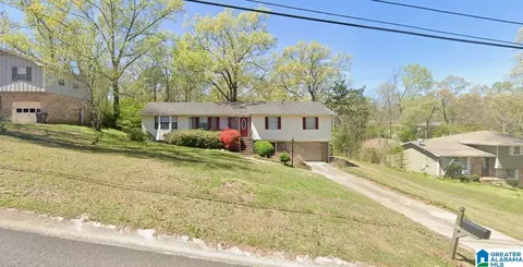 2620 6th St NE, Center Point, AL 35215