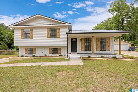 2601 Novel Dr, Hueytown, AL 35023