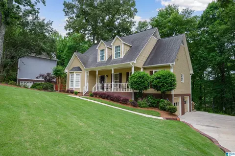 5200 Stonehaven Dr, Birmingham, AL 35244