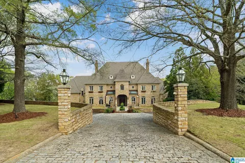 4539 High Court Cir, Birmingham, AL 35242
