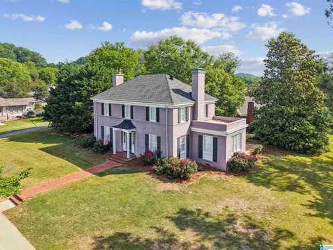 Exterior - 400 3rd St, Oneonta, AL 35121 photo 4 of 8