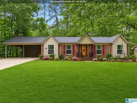 3026 Galaxy Dr, Hueytown, AL 35023