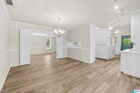 Dining - 10872 County Road 50, Clanton, AL 35045 photo 1 of 1