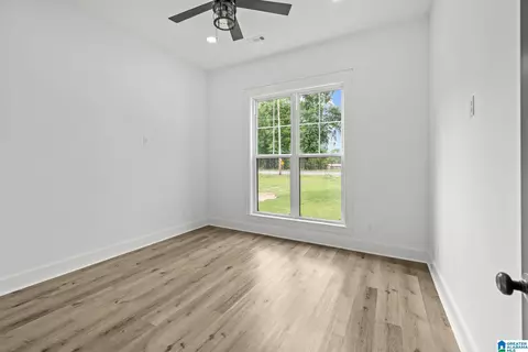 Bedroom - 1604 4th Ave N, Clanton, AL 35045 photo 3 of 3