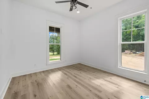 Bedroom - 1604 4th Ave N, Clanton, AL 35045 photo 2 of 3