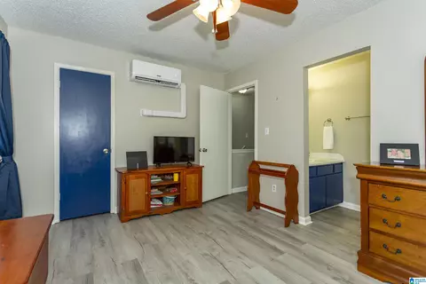 Bedroom - 1312 Applegate Dr, Alabaster, AL 35007 photo 2 of 7