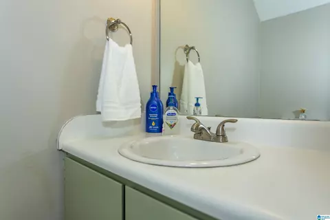 Bath - 1312 Applegate Dr, Alabaster, AL 35007 photo 1 of 5