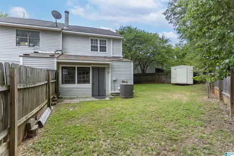 Exterior - 1312 Applegate Dr, Alabaster, AL 35007 photo 5 of 8