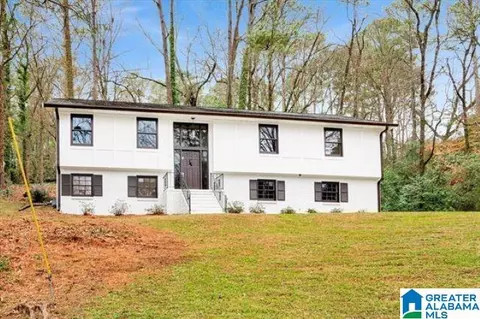 3583 Valley Cir, Birmingham, AL 35243