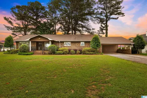 257 Rock Inn Pt, Cropwell, AL 35054