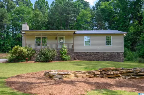 695 Moss Rock Cir, Warrior, AL 35180
