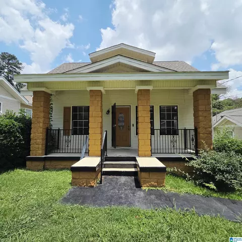 230 Lamplighter Ln, Birmingham, AL 35214
