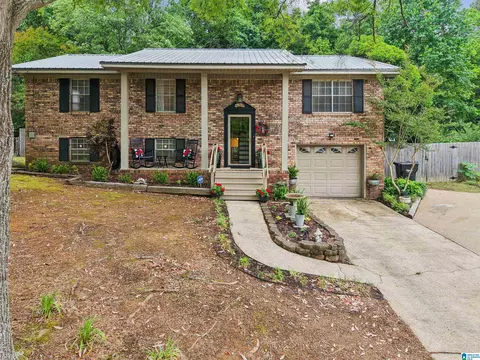 507 Hillcrest Rd, Adamsville, AL 35005