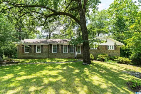 2414 Old Briar Trl, Hoover, AL 35244