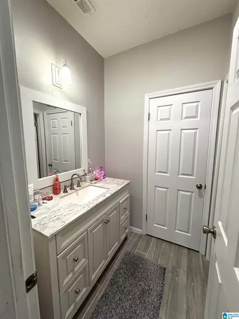 Bath - 605 E 20th St, Jasper, AL 35501 photo 6 of 6