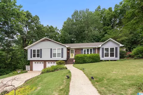 1946 Stone Mill Rd, Trussville, AL 35173