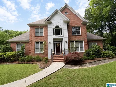 325 Arrowhead Ln, Indian Springs Village, AL 35124