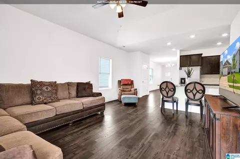 5872 Mountain View Trl, Bessemer, AL 35022