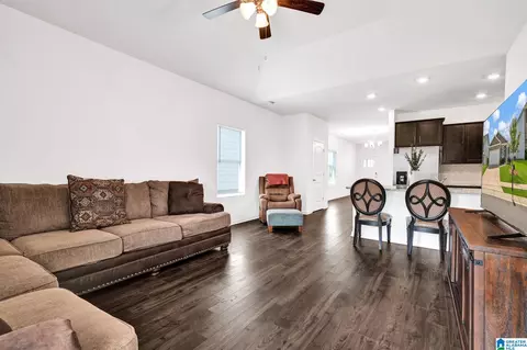 5872 Mountain View Trl, Bessemer, AL 35022