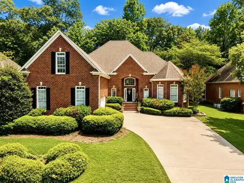 1030 Hermitage Cir, Birmingham, AL 35242