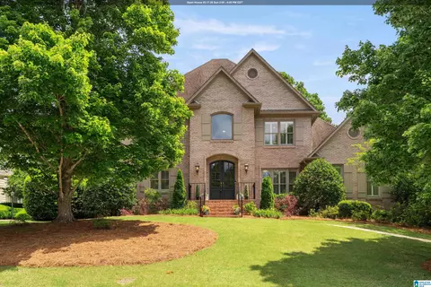 7059 Lake Run Dr, Vestavia Hills, AL 35242