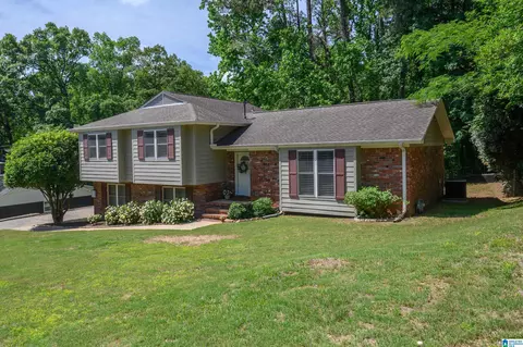 3418 Tequesta Ln, Hoover, AL 35226