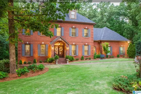 2116 Country Ridge Ln, Vestavia, AL 35243