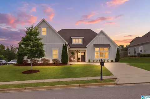 1034 Camellia Ridge Dr, Pelham, AL 35124