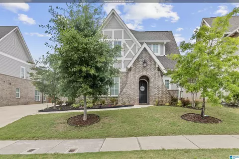 1967 Cyrus Cove Dr, Hoover, AL 35244