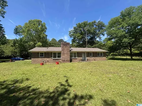2269 Westwood Dr, Selma, AL 36701