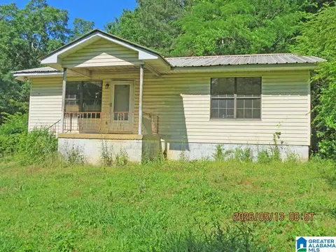 2702 Valley Rd, Tarrant, AL 35217