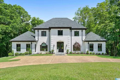 4786 Southlake Pkwy, Hoover, AL 35244