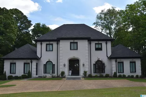 4786 Southlake Pkwy, Hoover, AL 35244
