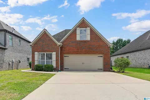 281 Glen Cross Dr, Trussville, AL 35173