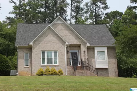 5616 Alexandria Dr, Irondale, AL 35210