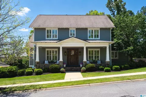 752 Chestnut Park Ln, Hoover, AL 35226