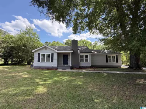 917 W Park St, Sylacauga, AL 35150