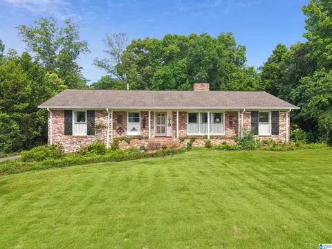 3756 Valley Head Rd, Mountain Brook, AL 35223