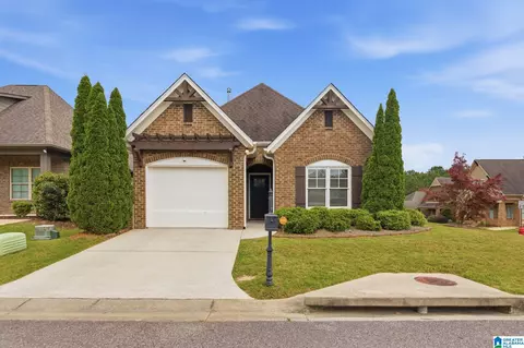 1045 Crawford Ct, Chelsea, AL 35043