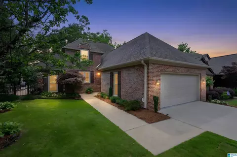 2281 Sterling Ridge Cir, Vestavia Hills, AL 35216