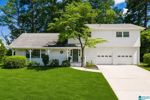 2313 Wexford Ln, Vestavia Hills, AL 35216
