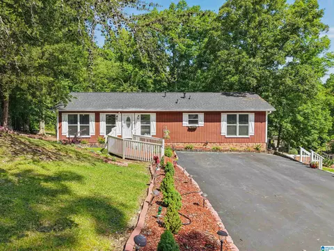 2417 Briarcliff Dr, Leeds, AL 35094