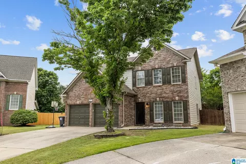 1619 Deer Valley Dr, Hoover, AL 35226