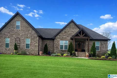 102 Peach Tree Dr, Thorsby, AL 35171