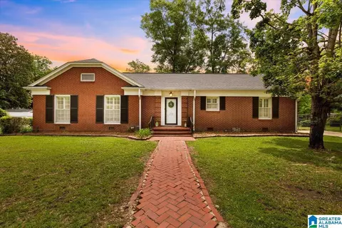 903 5th Ave, Clanton, AL 35045