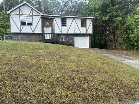 4220 Fieldstone Dr, Birmingham, AL 35215